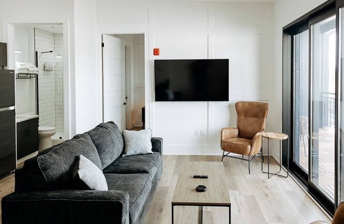 Downtown Wichita Apartment | Walk To Intrust Bank Arena! Modern Loft W/W&D!