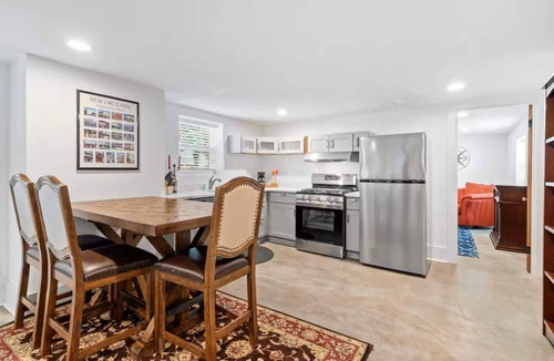 Esplanade Ridge Apartment | Walk to Jazz Fest, Central Location Under the Oaks