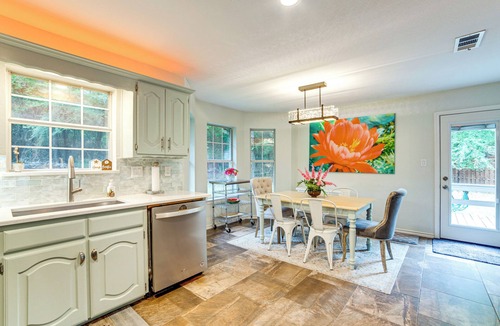 Athens House | Walk to Lake Athens! Updated Home w/Large Deck
