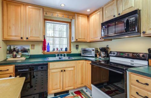 Lake George House | Walk to Lake George Beach: Quiet Family Retreat