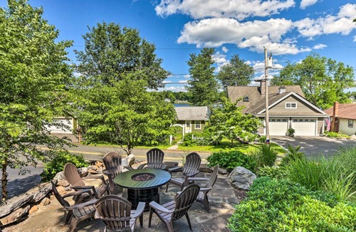 Middlefield House | Walk to Lake Middlefield Home with Fire Pit