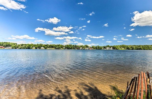 Middlefield House | Walk to Lake Middlefield Home with Fire Pit