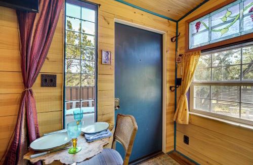 Lakeway Apartment | Walk to Lake Travis: Austin Tiny Home w/Hot Tub!