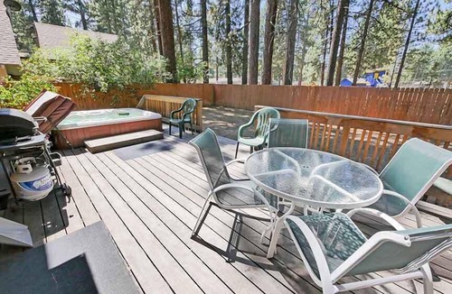 Bijou Park House | Walk to Lakeview Commons Beach - Great Mid-Town Location!