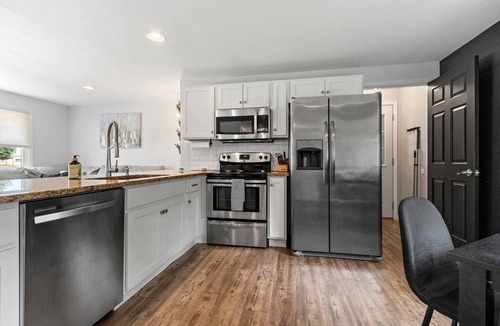 Ashwaubenon House | Walk-to-Lambeau Tailgate House
