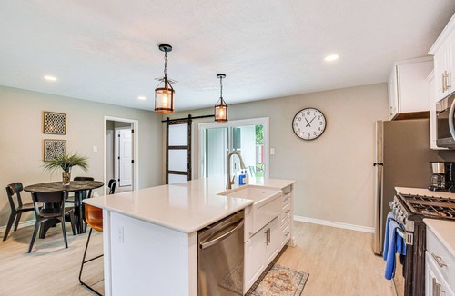 Little Elm House | Walk to Lewisville Lake: Dog-Friendly Texas Home