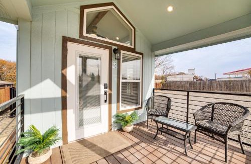 Little Elm House | Walk to Lewisville Lake: Cozy Couple’s Retreat