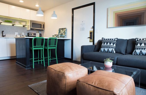 Rutledge Hill House | Walk to Live Music + DT | Shared Patio + Stylish Suite | SoBro Guest House #7