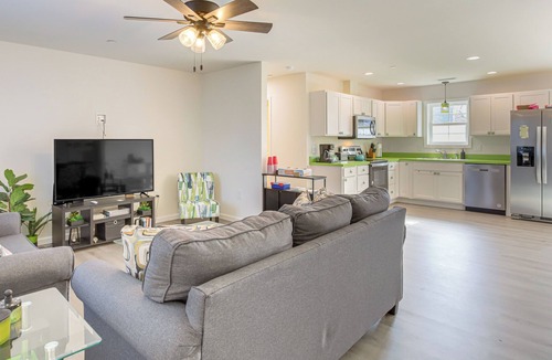 Crisfield House | Walk to Local Eats & Docks! Crisfield Getaway