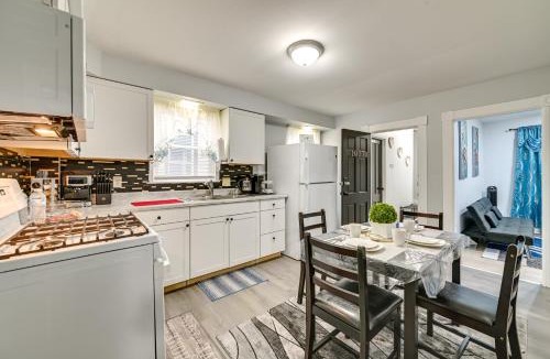 Schenectady Apartment | Walk to Local Eats! Updated Schenectady Apartment