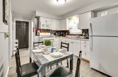 Schenectady Apartment | Walk to Local Eats! Updated Schenectady Apartment