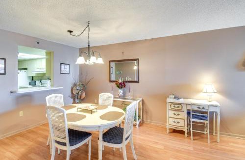 Madeira Beach House | Walk to Madeira Beach: Coastal Condo w/Balcony