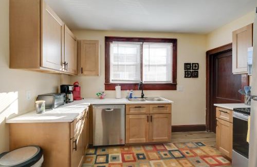 Radford House | Walk to Main St & Campus! Dtwn Radford Home