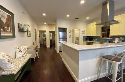 Boerne House | Walk to Main St, Game Room w/Arcade Cozy Cottage Sleeps 6