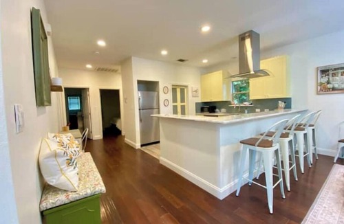 Boerne House | Walk to Main St, Game Room w/Arcade Cozy Cottage Sleeps 6