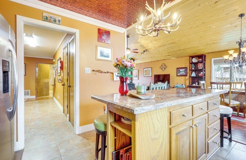 Red River House | Walk to Main St: 'Mountain Creek Home' w/GAMEROOM