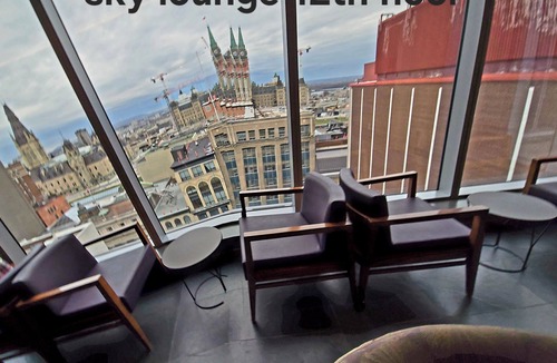 Byward Market - Parliament Hill Condo | Walk to marketplace from secure condo backing onto Sparks St. (parking spot!)