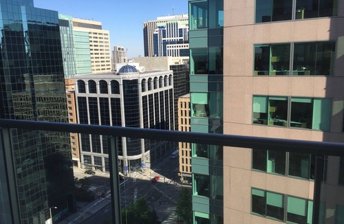 Byward Market - Parliament Hill Condo | Walk to marketplace from secure condo backing onto Sparks St. (parking spot!)