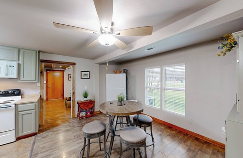 Bandera House | Walk to Medina River: 'Cowboy Cottage' w/BBQ Pit