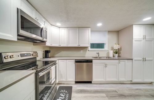 Clifton Heights House | Walk to Mellwood Art Center: Home w/Private Deck!
