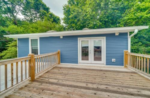 Clifton Heights House | Walk to Mellwood Art Center: Home w/Private Deck!