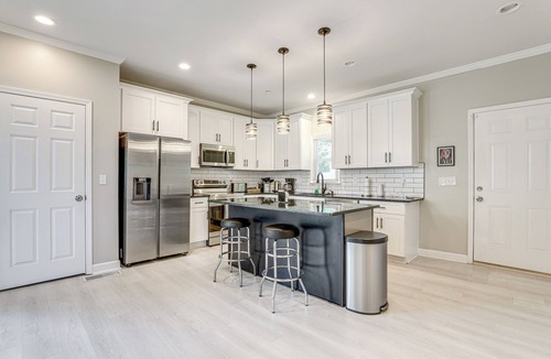 Atlanta University Center Cottage | Walk to Mercedes-benz! Centrally Located ATL Base