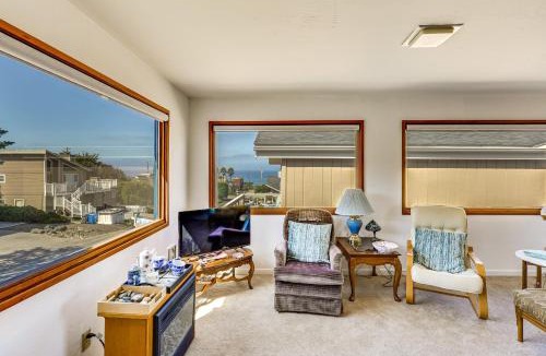 Park Hill Apartment | Walk to Moonstone Beach! PCH Getaway