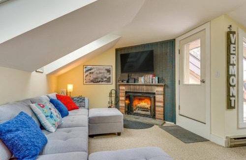 West Dover House | Walk to Mount Snow Resort: Unit w/Pool & Hot Tubs
