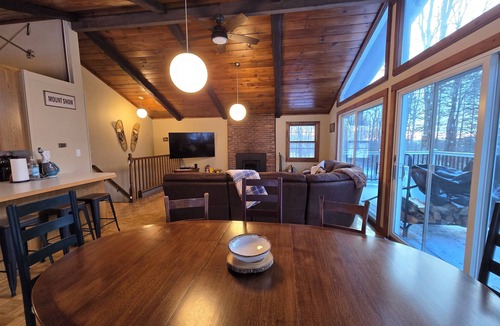 West Dover House | Walk To Mt. Snow - Recently updated - Open concept - Mountain views