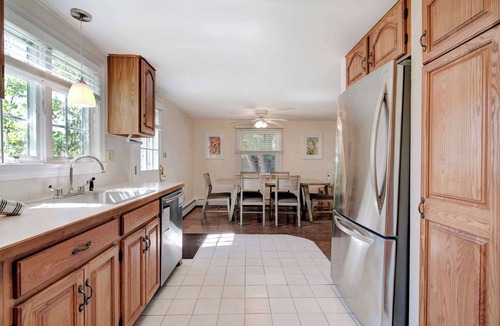 East Orleans House | Walk to Nauset Beach Central AC System!