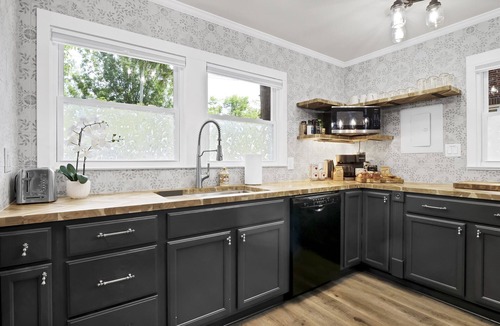 University Park House | Walk to NC State & Village District + Firepit, Grill, Cornhole + 2 Kitchens