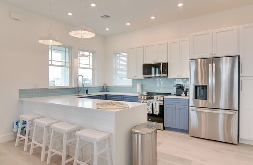 Surfside Beach House | Walk to Ocean: Home w/Deck in Surfside Beach!