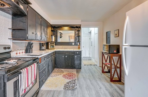 Saginaw Apartment | Walk to Old Town Saginaw! Charming Retreat w/Yard