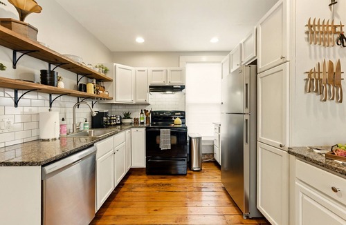 Weinland Park House | Walk to OSU/Short North ~ Free Parking ~ Fire Pit