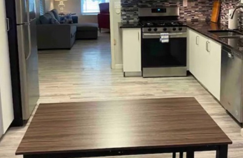 Norman House | Walk to OU campus! Cozy Norman Bungalow