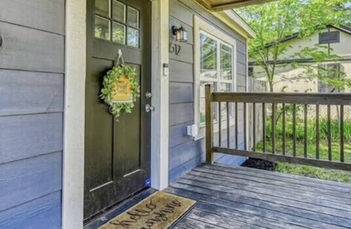 Norman House | Walk to OU campus! Cozy Norman Bungalow