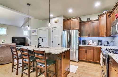 Sandy House | Walk to Park & Creekside Trails! Modern Sandy Home