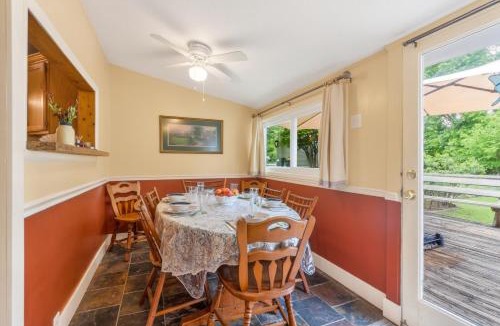 Bonner Springs House | Walk to Parks & Dining: Bonner Springs Home