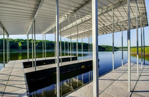 Flemington House | Walk to Pomme de Terre Lake: Pet-Friendly Escape