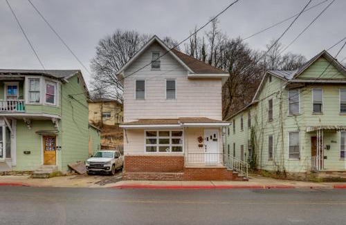 Westernport Apartment | Walk to Potomac River! Studio with Shared Sauna