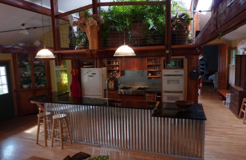 New Buffalo Cottage | Walk to Private Beach, Great screened porch, Chefs kitchen, Open beam design