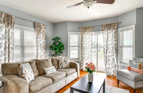 Willoughby Spit House | Walk to Public Beach Access Norfolk Family Home