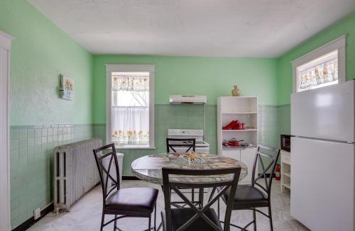Jennings Apartment | Walk to Restaurants: Cozy, Convenient Jennings Apt