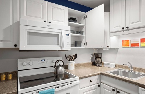 SoFi Cottage | Walk to Restaurants & Shopping; 1 mile to SoCo