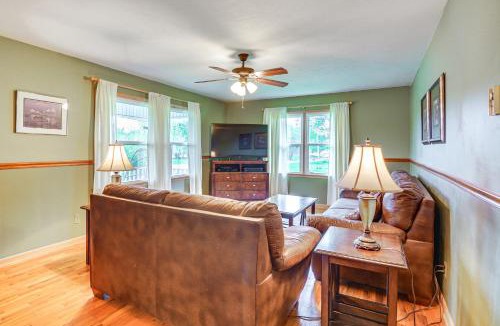 Stockton House | Walk to Restaurants: Stockton Home w/Game Room