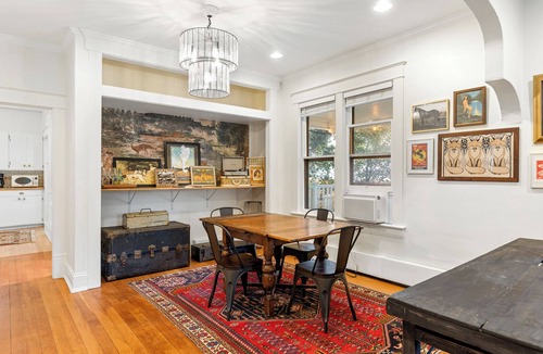 Livingston House | Walk to River, Arts, Eats, Rodeo and all the Fun!