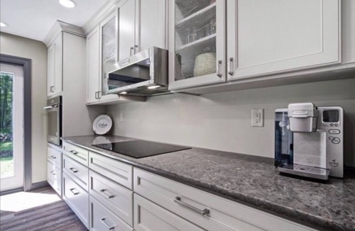 Plymouth House | Walk to Road America & near Kohler Golf ~ nThe Woods Estate ~ Modern Luxury