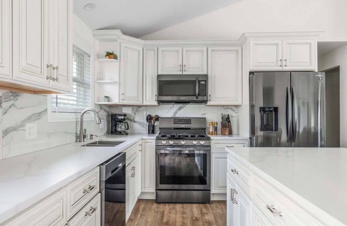 Benton Harbor House | Walk to Rocky Gap Beach, Trails & Nr St Joe Fun