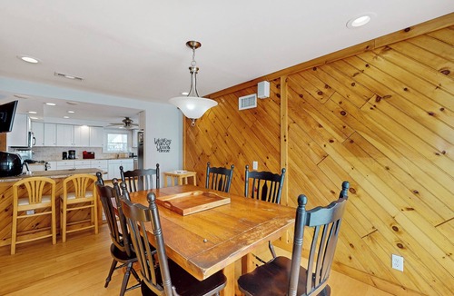 Scituate House | Walk to Sandhills Beach! Sunny Group Getaway