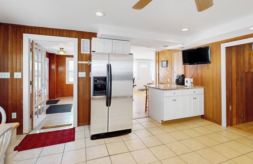 Scituate House | Walk to Sandhills Beach! Sunny Group Getaway